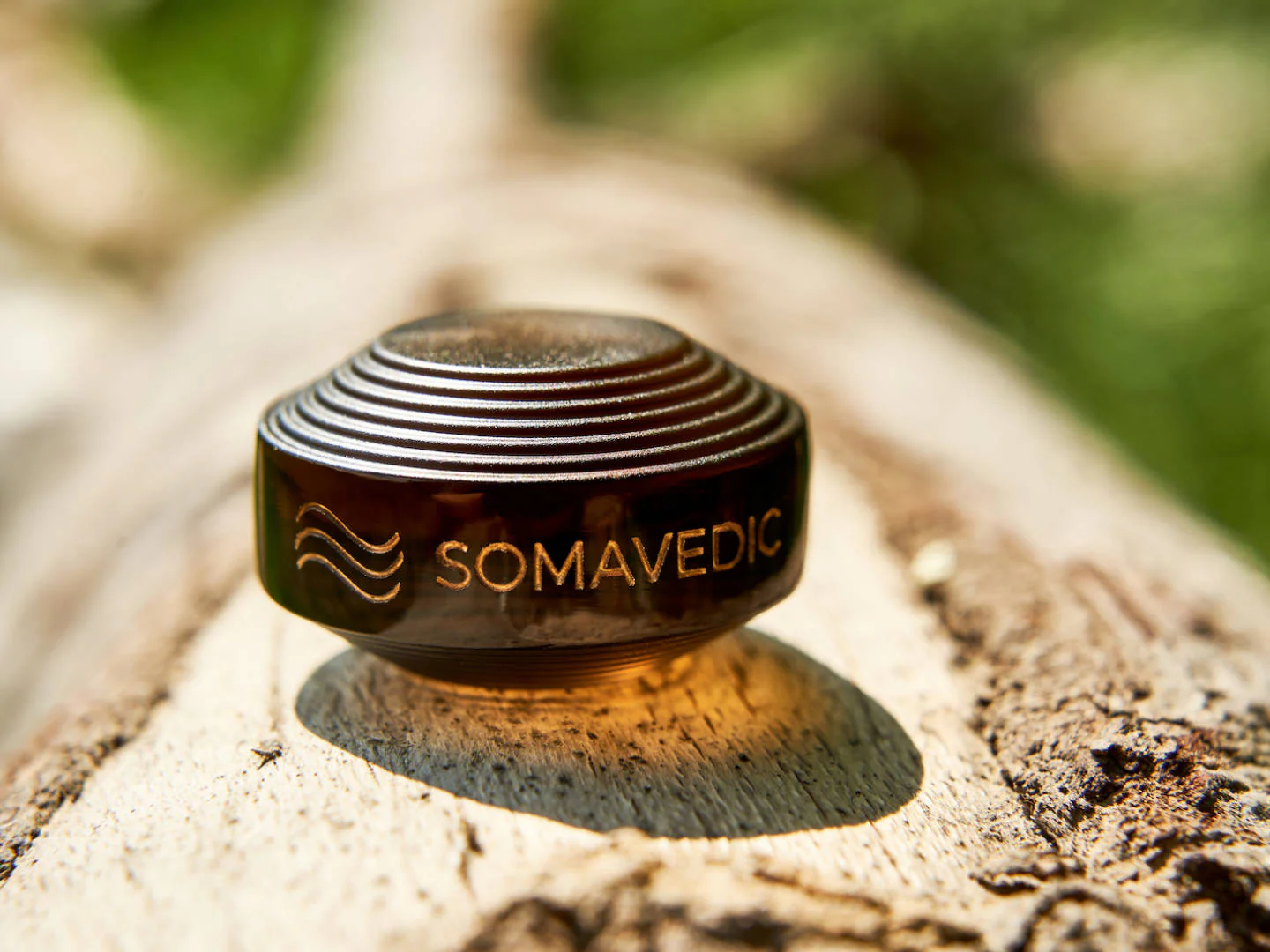 Somavedic Button Dark